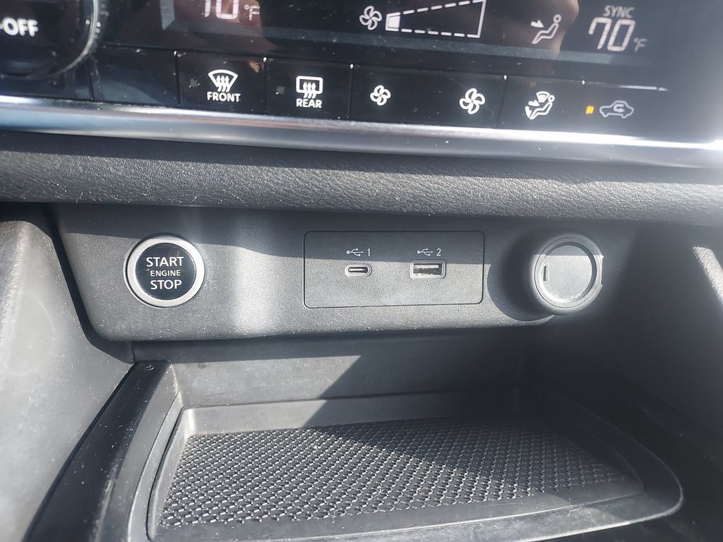 Used 2021 Nissan Rogue SV AWD/4WD image 16