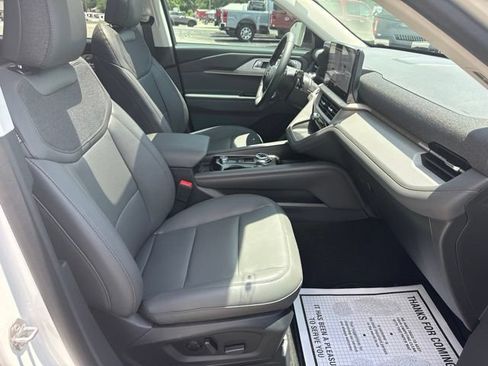 New 2026 Ford Explorer Active w/ Active Comfort Package AWD/4WD image 19