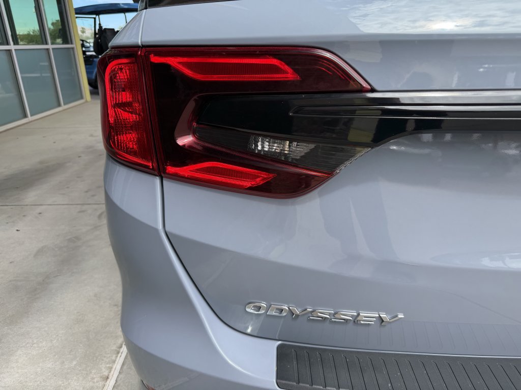 Used 2023 Honda Odyssey Sport image 14