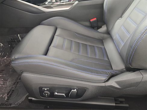 Used 2025 BMW M2 w/ Lighting Package image 30