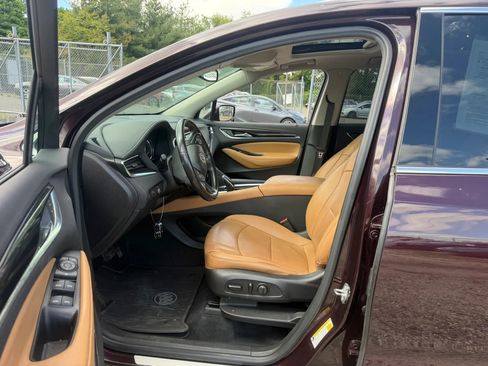 Used 2018 Buick Enclave Essence AWD/4WD image 24