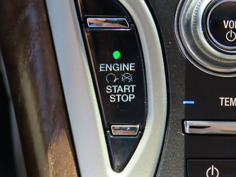 Used 2016 Lincoln MKX Reserve w/ Climate Package image 30