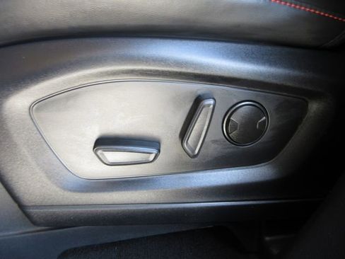 Used 2025 Ford Explorer ST-Line w/ Premium Package image 12