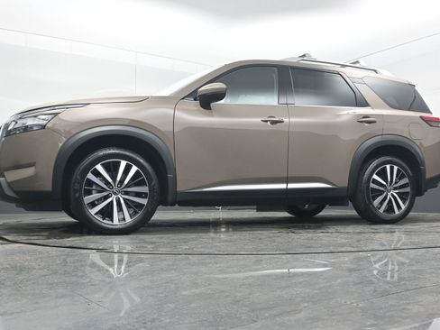 Certified 2024 Nissan Pathfinder Platinum w/ Cargo Package image 26