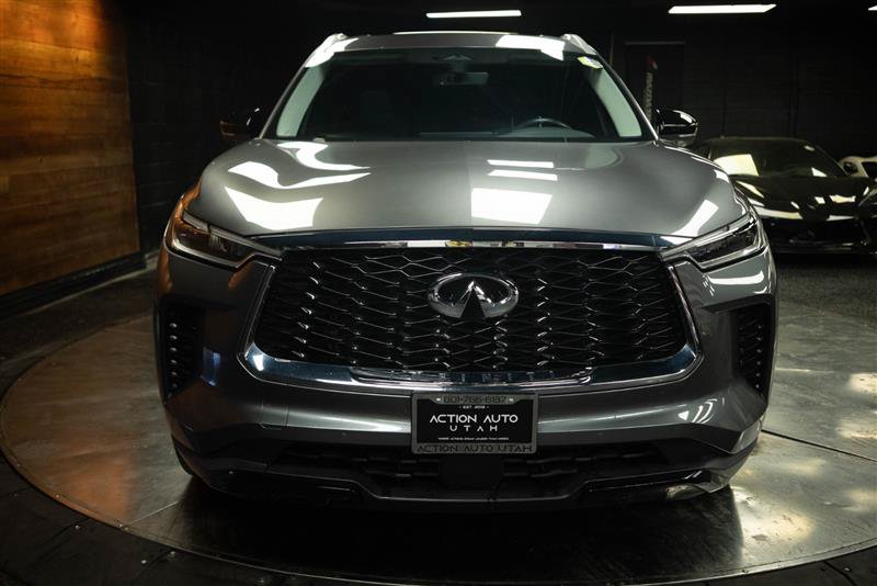 Used 2023 INFINITI QX60 Luxe w/ Cargo Package AWD/4WD image 3