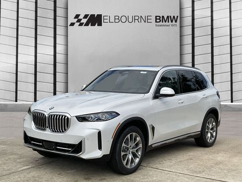 New 2026 BMW X5 sDrive40i image 3