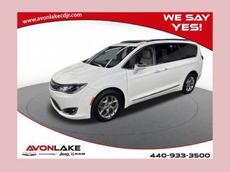 Used 2019 Chrysler Pacifica Limited 360° Tour