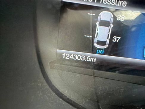 Used 2017 Ford Edge SEL w/ Canadian Touring Package FWD image 50