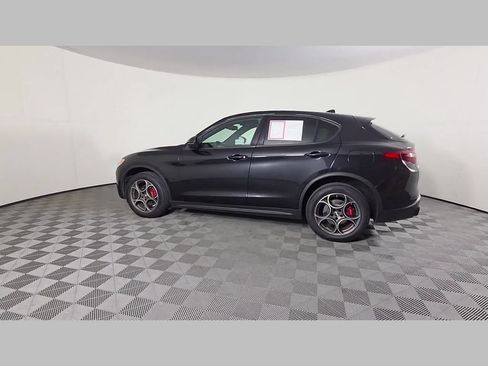 Used 2023 Alfa Romeo Stelvio Sprint RWD image 46