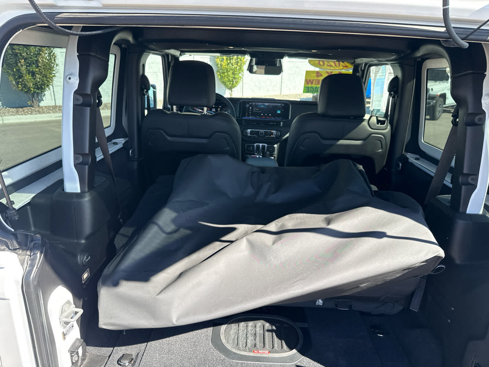 Used 2026 Jeep Wrangler Rubicon AWD/4WD image 18