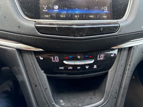 Used 2019 Cadillac XT5 Luxury w/ LPO, Radiant Package FWD image 29