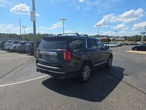 Used 2022 GMC Yukon Denali w/ Denali Ultimate Package RWD image 3