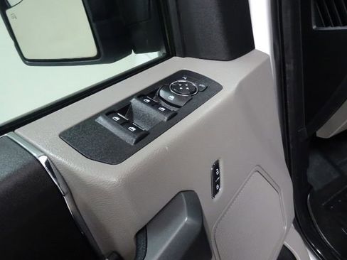 Used 2018 Ford F150 XLT w/ Equipment Group 301A Mid image 19