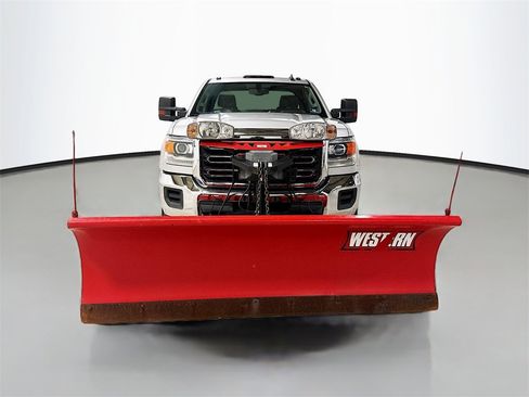 Used 2018 GMC Sierra 2500 4x4 Crew Cab image 2