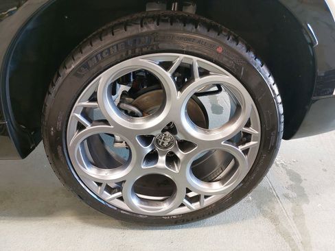 New 2025 Alfa Romeo Tonale w/ Premium Package image 35