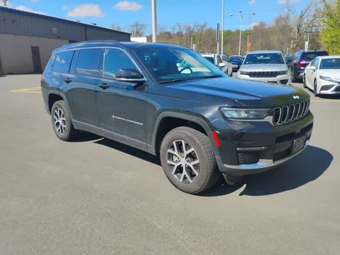 Used 2024 Jeep Grand Cherokee L Limited w/ Trailer Tow Package AWD/4WD image 1
