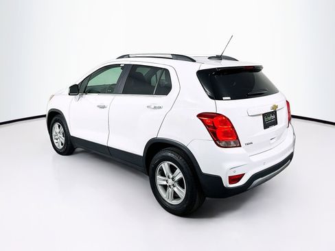 Used 2020 Chevrolet Trax LT w/ Driver Confidence Package image 5