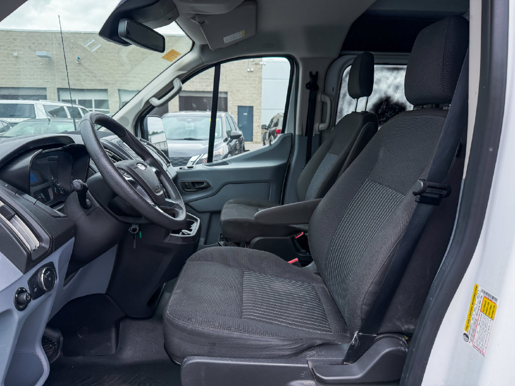 Used 2019 Ford Transit 250 130 Low Roof w/ Exterior Upgrade Package RWD image 12
