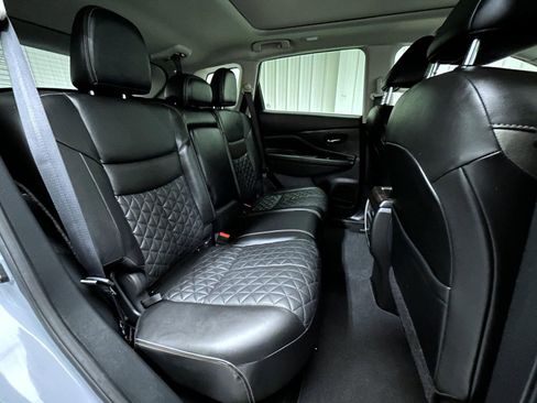 Used 2023 Nissan Murano Platinum w/ Cargo Package image 17