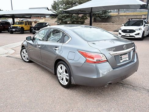Used 2015 Nissan Altima 3.5 SL image 7