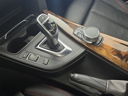 Used 2017 BMW 330i xDrive Sedan image 27