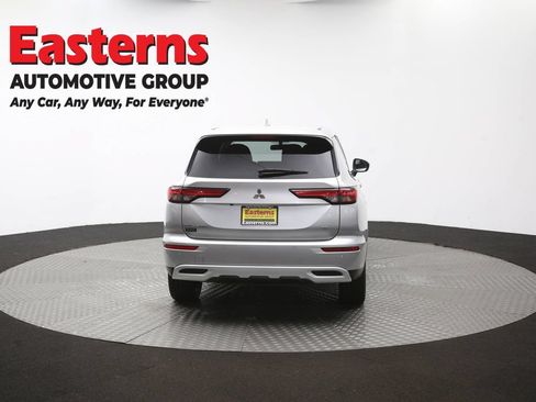 Used 2024 Mitsubishi Outlander SE AWD/4WD image 37