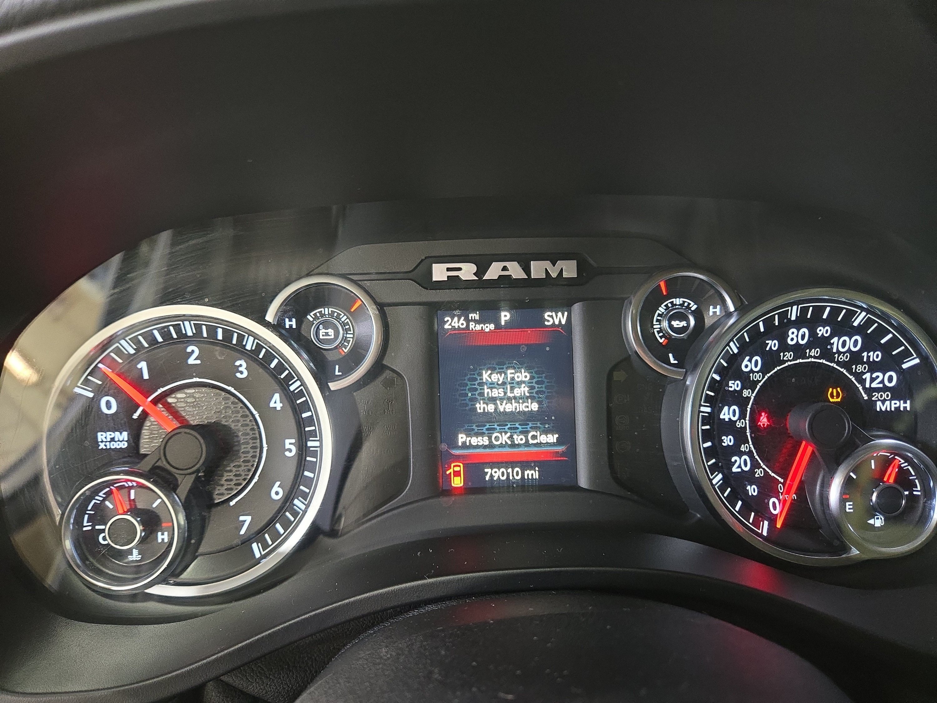 Used 2020 RAM 1500 Big Horn AWD/4WD image 17
