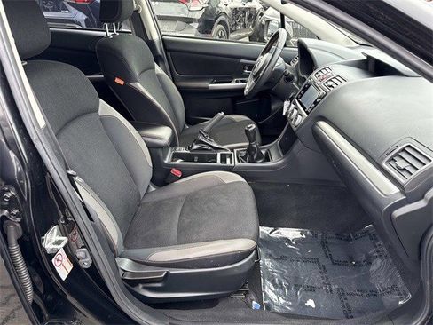 Used 2016 Subaru Crosstrek 2.0i Premium image 9