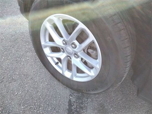 Used 2023 Jeep Grand Cherokee L Laredo w/ Luxury Tech Group I image 20