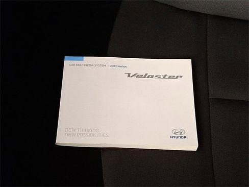 Used 2017 Hyundai Veloster Value Edition image 26