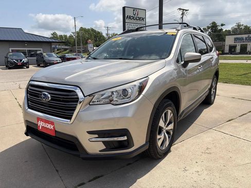 Used 2019 Subaru Ascent Premium AWD/4WD image 3