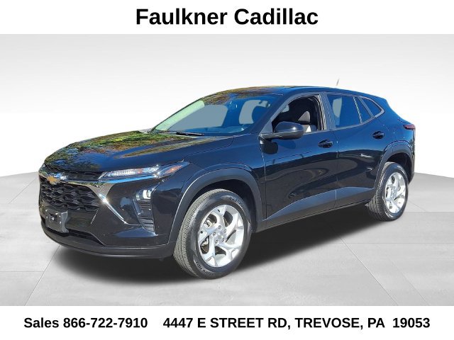 Used 2024 Chevrolet Trax LS w/ LS Convenience Package FWD image 1