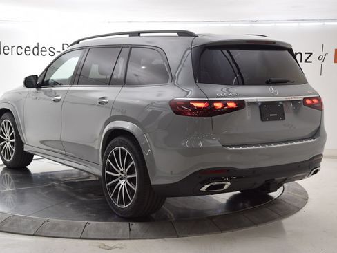 New 2026 Mercedes-Benz GLS 450 4MATIC image 4