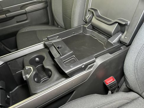 New 2026 RAM 2500 Big Horn AWD/4WD image 33
