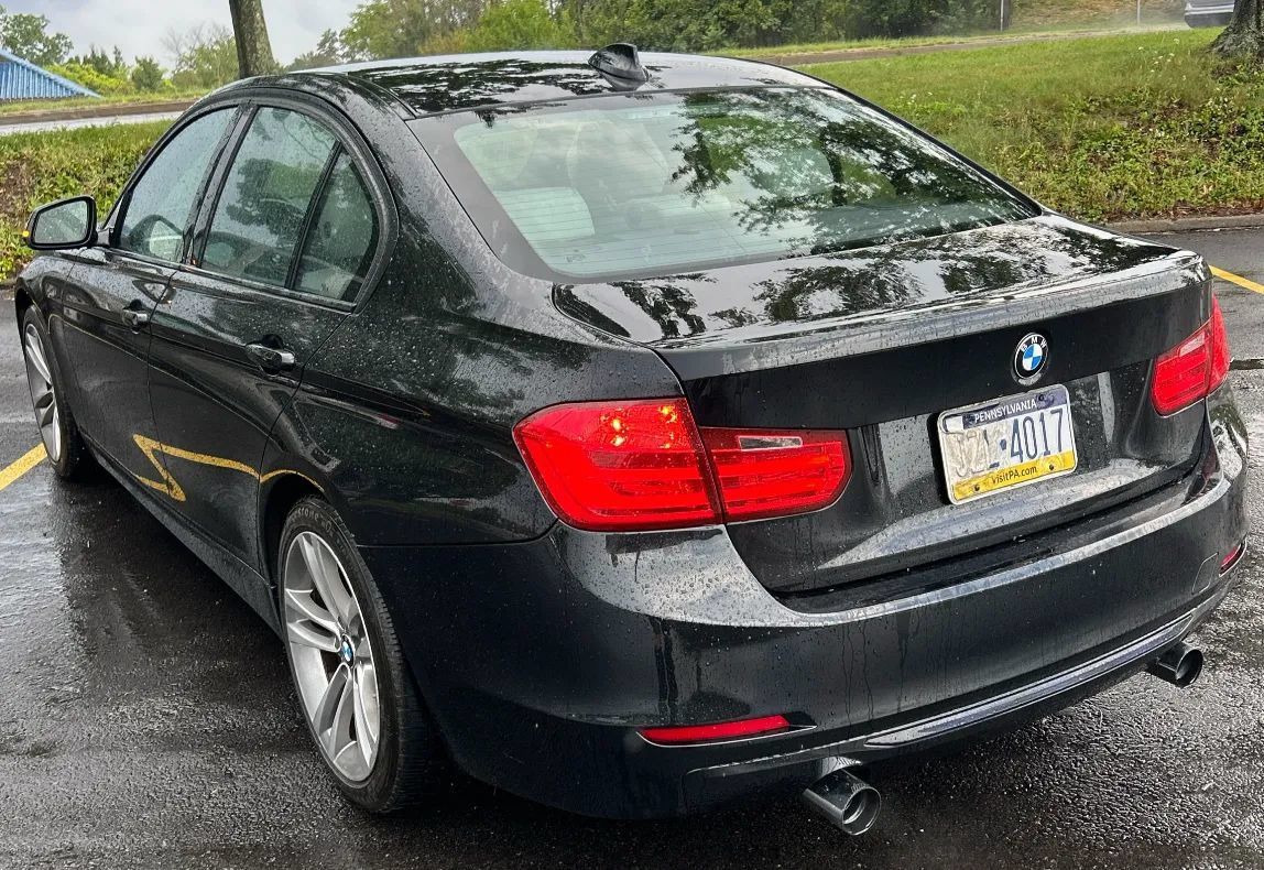 Used 2013 BMW 335i xDrive Sedan AWD/4WD image 3