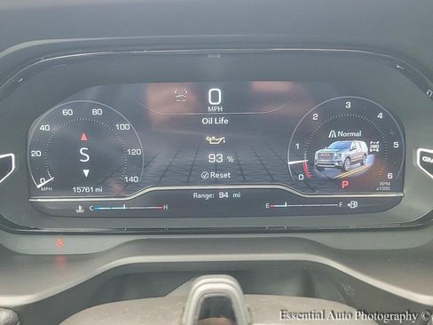 Used 2024 GMC Yukon Denali w/ Advanced Technology Package image 15