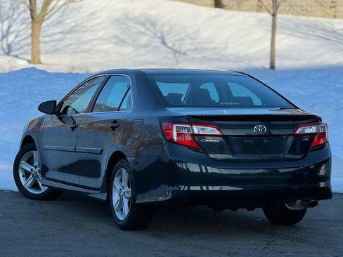 Used 2013 Toyota Camry SE FWD image 6