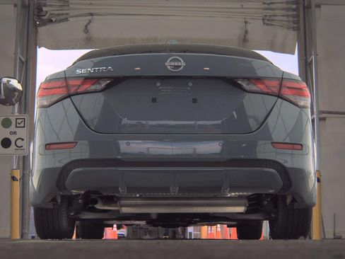 Used 2025 Nissan Sentra SV w/ SV Premium Package FWD image 8