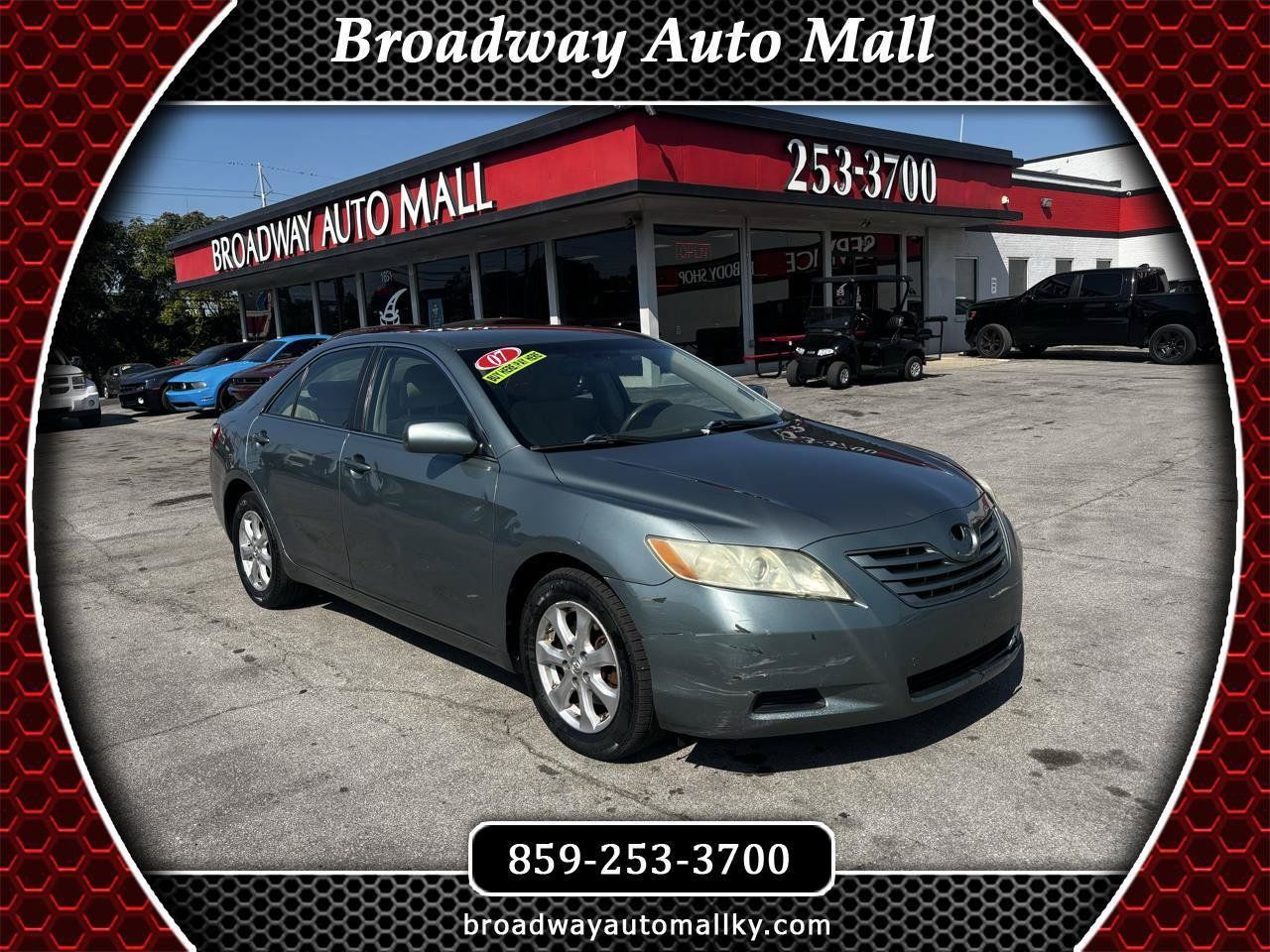Used 2007 Toyota Camry LE FWD image 1