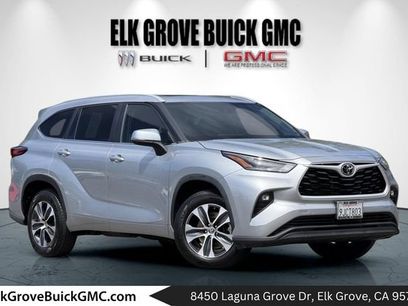 Used 2023 Toyota Highlander XLE