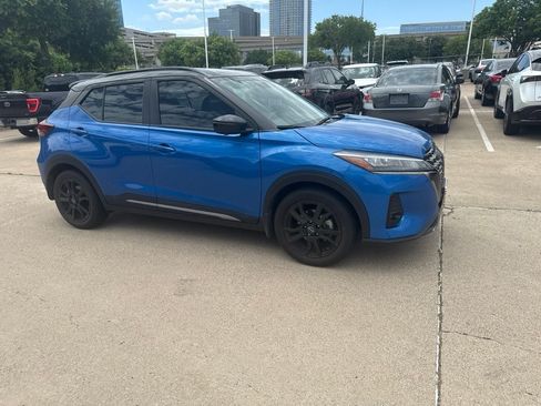 Used 2024 Nissan Kicks SR w/ SR Premium Package FWD image 4