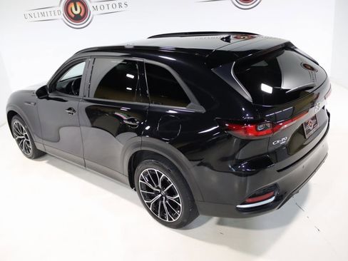 Used 2025 MAZDA CX-70 Plug-In Hybrid w/ Premium Pkg image 10