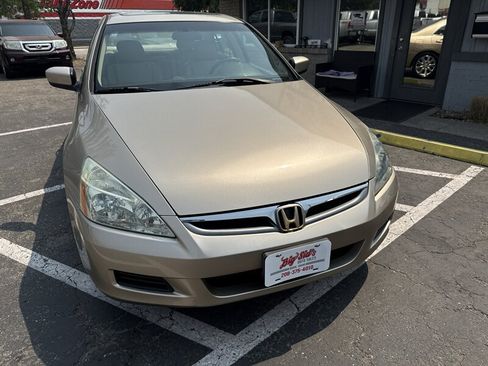 Used 2006 Honda Accord EX image 12