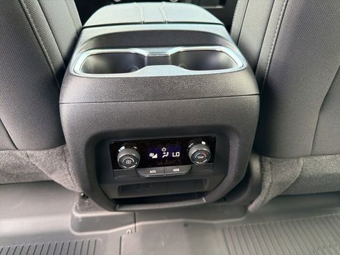 New 2026 Chevrolet Traverse LT AWD/4WD image 18
