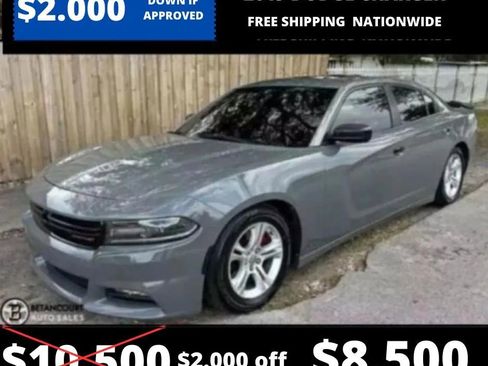 Used 2019 Dodge Charger SXT image 1