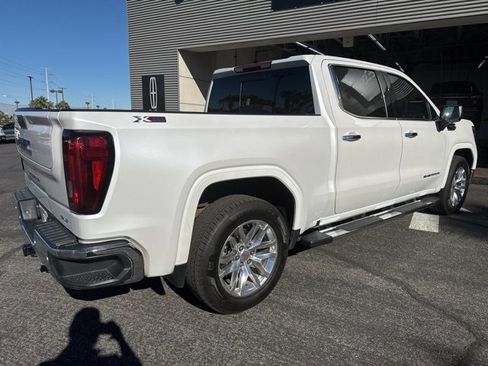 Used 2022 GMC Sierra 1500 SLT w/ SLT Premium Plus Package image 5