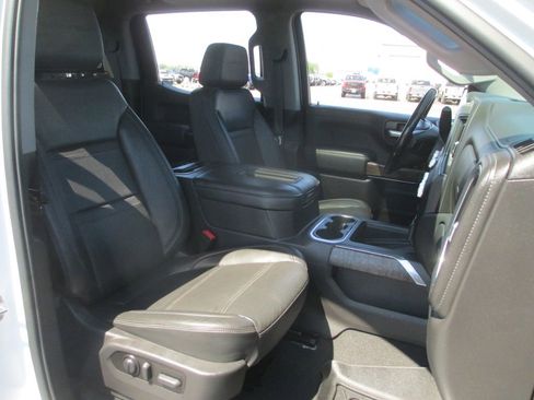 Used 2022 GMC Sierra 1500 Denali w/ Driver Alert Package II AWD/4WD image 24