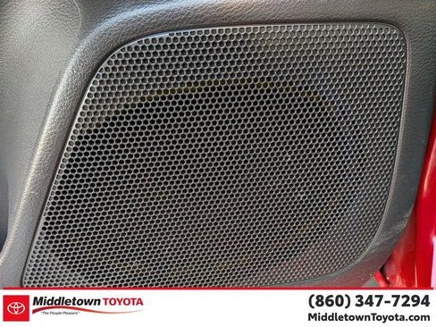 Certified 2022 Toyota Tacoma SR5 AWD/4WD image 13
