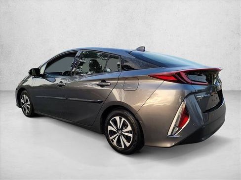 Used 2017 Toyota Prius Prime Advanced FWD image 7