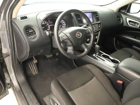 Used 2020 Nissan Pathfinder S FWD image 15